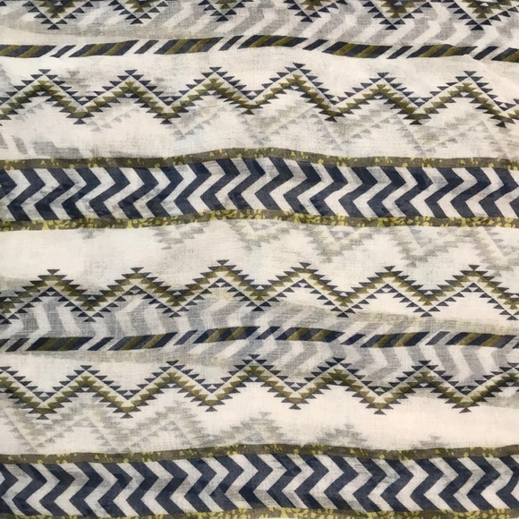 NWT Dress Up Scarf - Picture 3 of 3